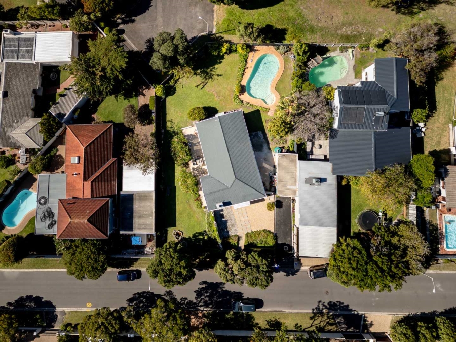 4 Bedroom Property for Sale in Kirstenhof Western Cape